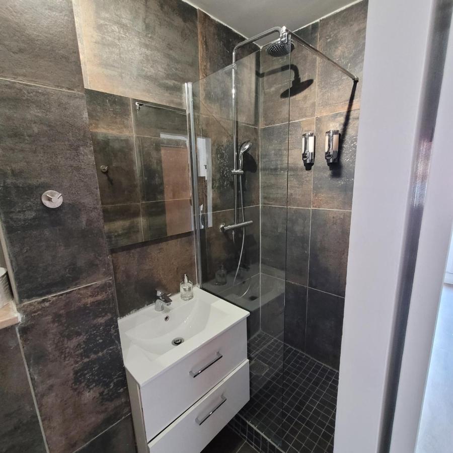 Studio Gare Saint Charles 7Eme 10 Mns Vieux Port Apartment Marseille Ngoại thất bức ảnh